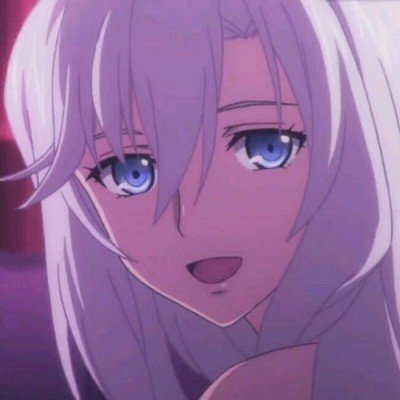 王毅机场迎接普京